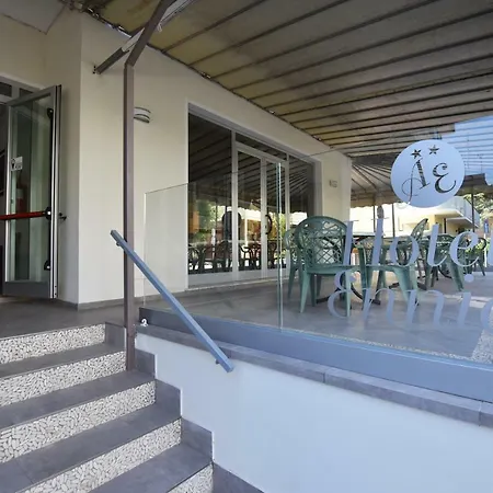 Ennia Hotel