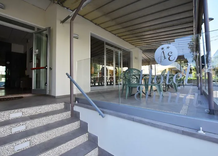 Ennia Hotel