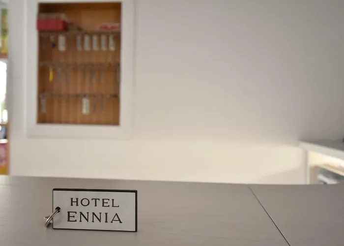 Ennia 2*