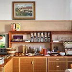 Ennia Hotel 2*